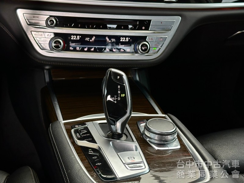 2016．BMW．730d．黑色