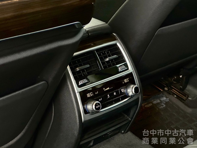 2016．BMW．730d．黑色