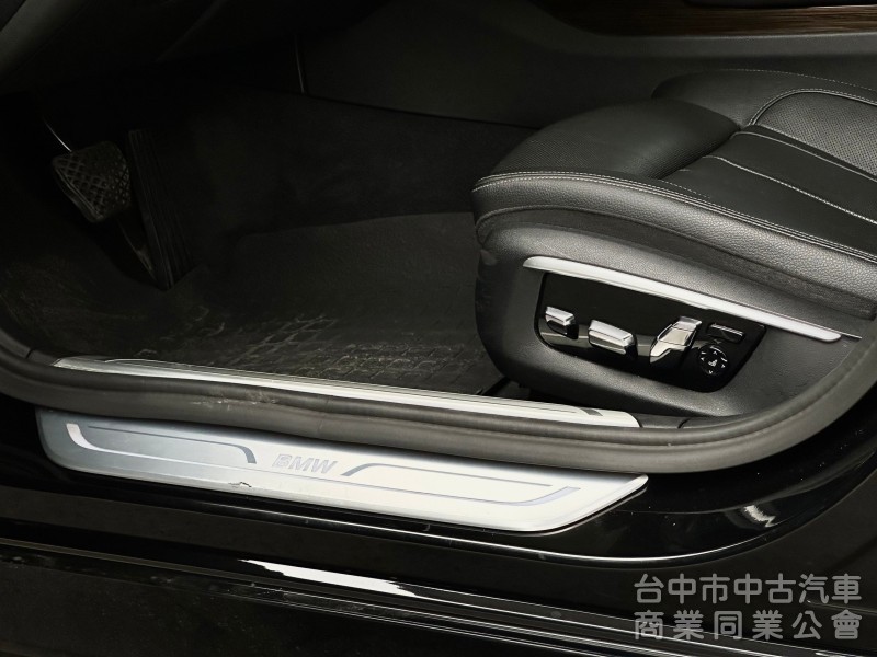 2016．BMW．730d．黑色