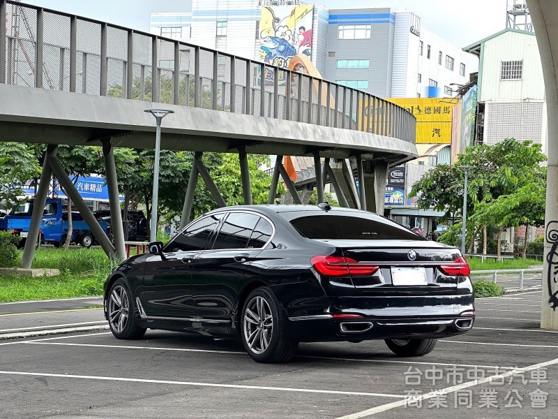 2016．BMW．730d．黑色