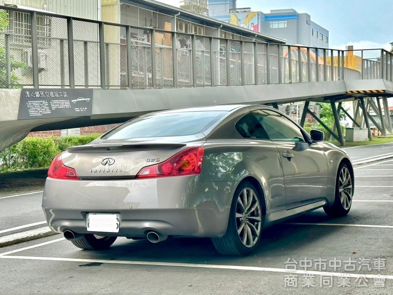 2008．Infiniti．G37．銀色