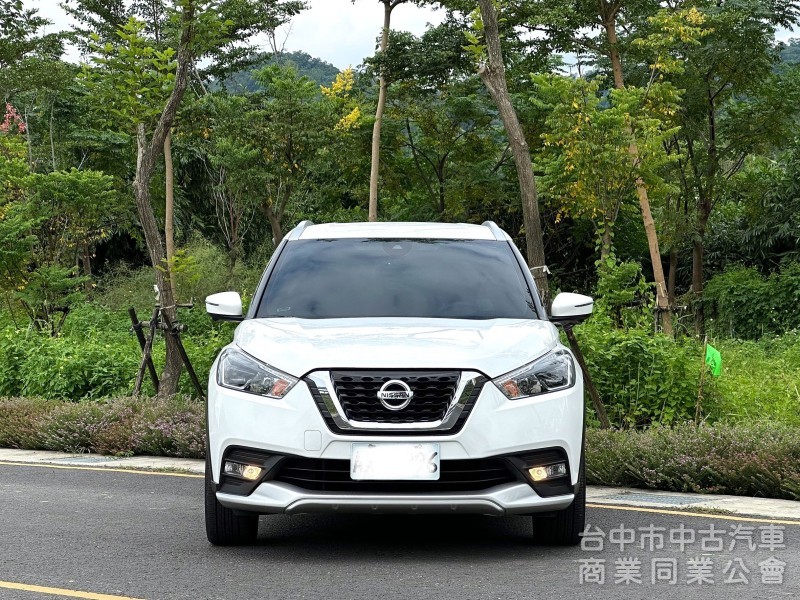 2018．Nissan．Kicks．白色