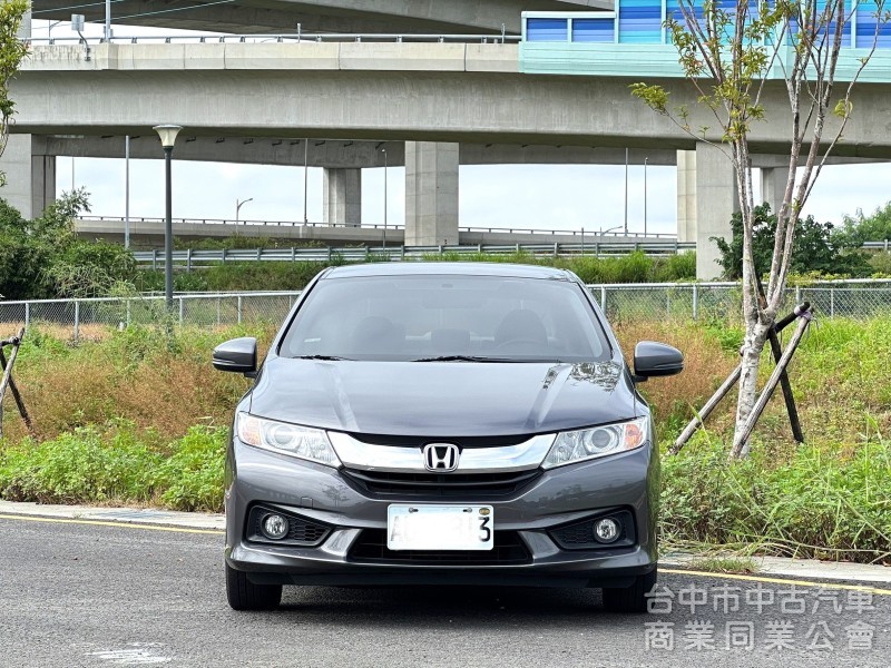 2017．Honda．City．灰色