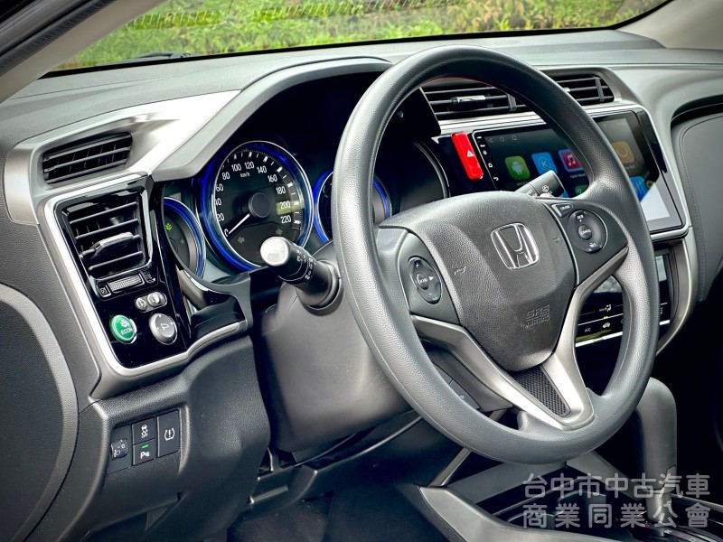 2017．Honda．City．灰色