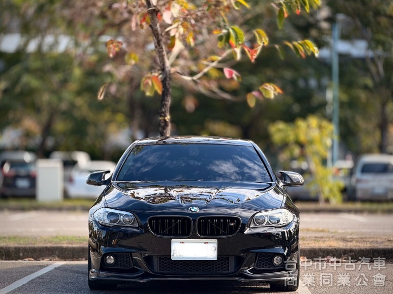 2012．BMW．528i．黑色