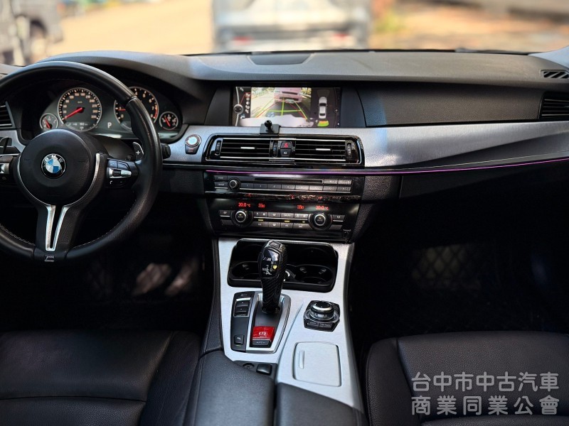 2012．BMW．528i．黑色