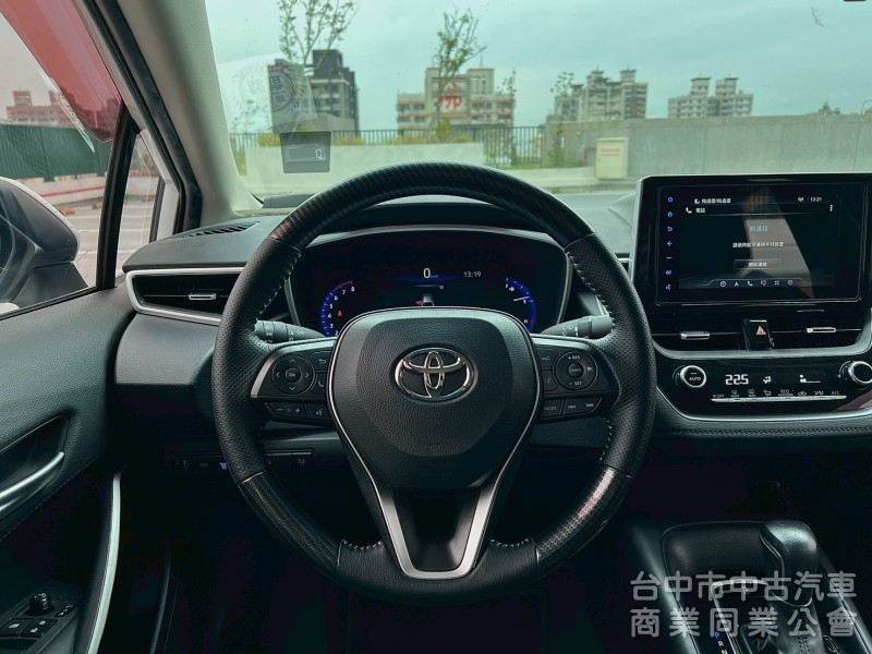2019．Toyota．Altis．白色