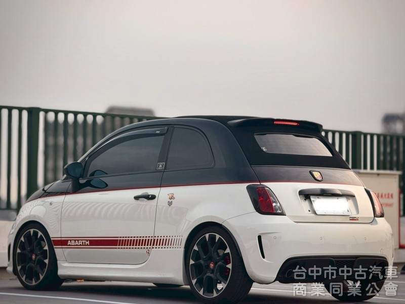 2012．FIAT．Abarth 500C