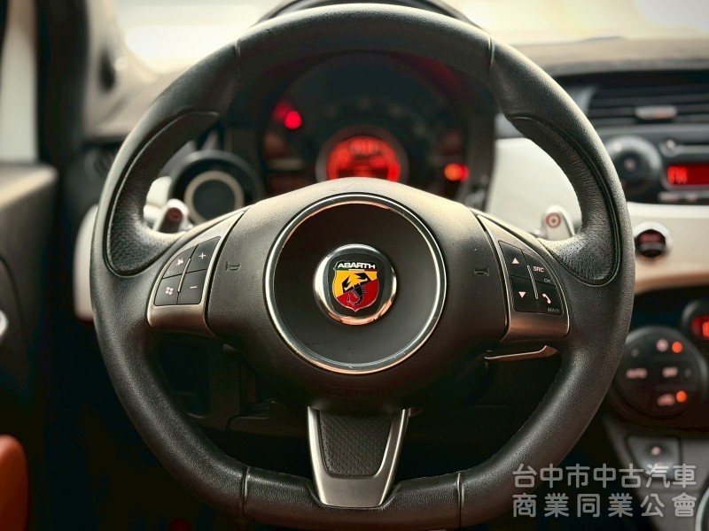 2012．FIAT．Abarth 500C