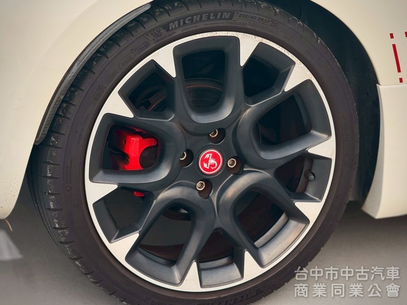 2012．FIAT．Abarth 500C