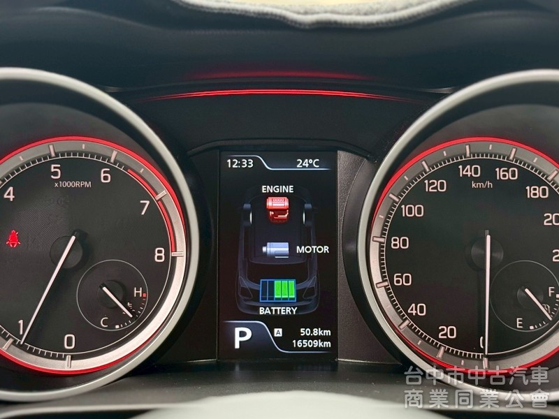 2024 SUZUKI Swift 