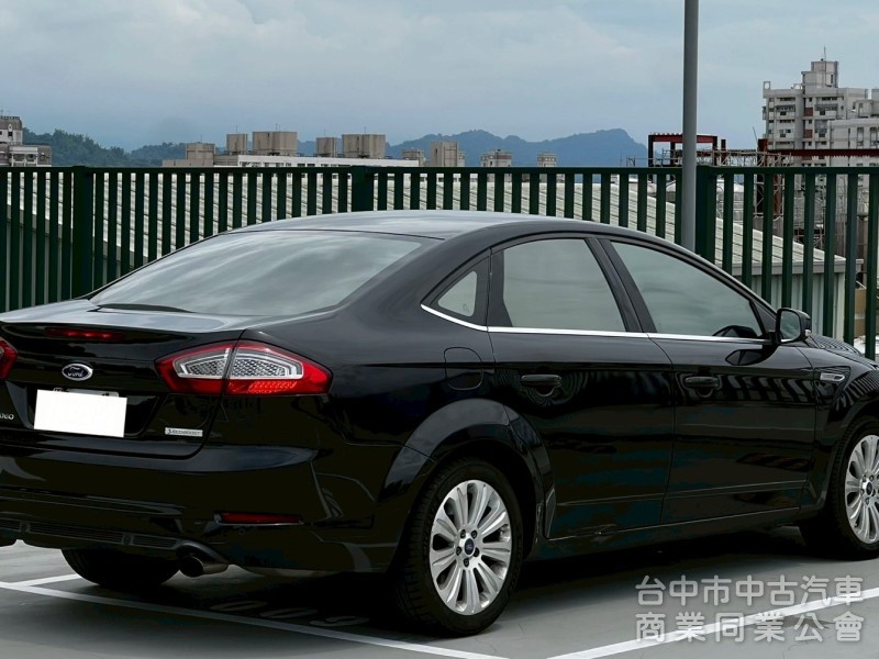 2011 FORD MONDEO 