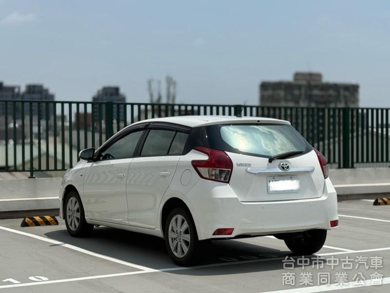 2015・TOYOTA・YARIS