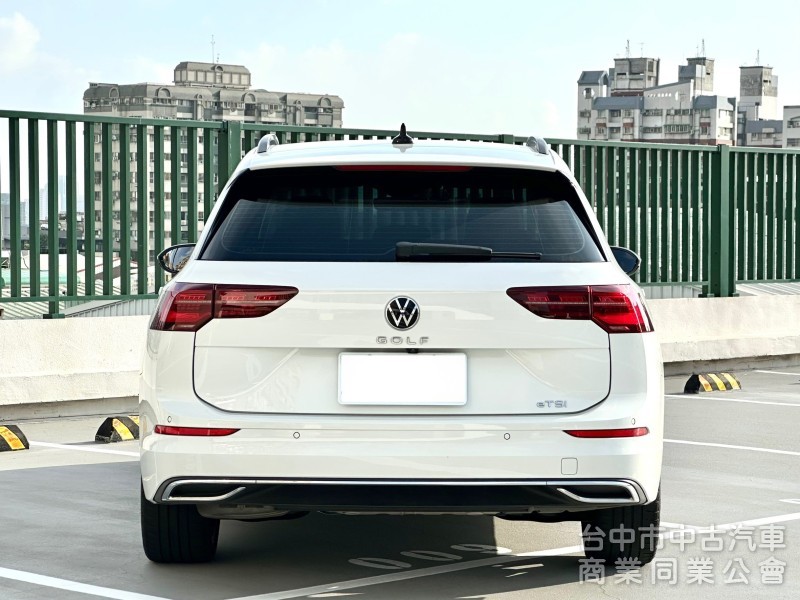 2023 Golf Variant 里程4.5萬