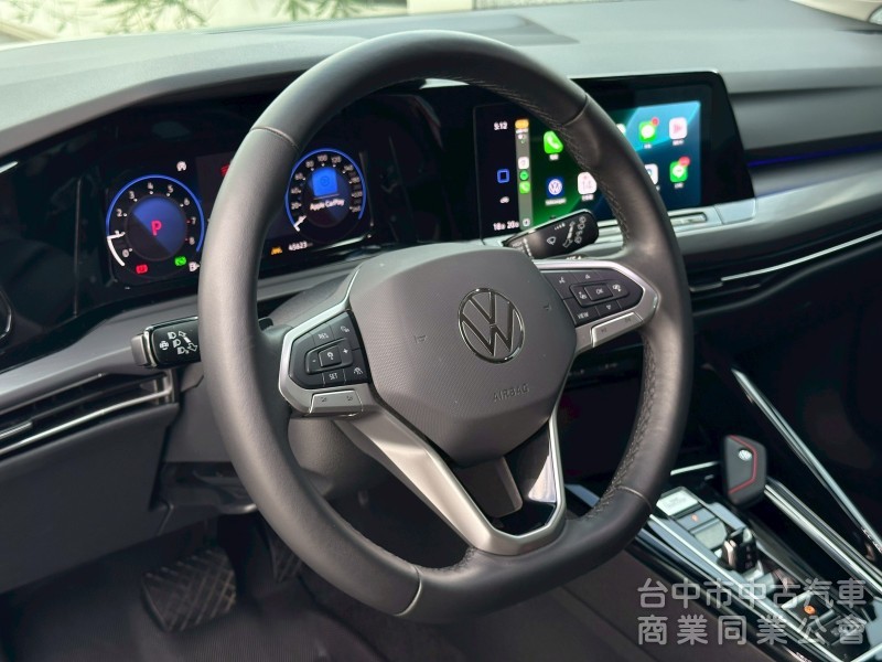2023 Golf Variant 里程4.5萬