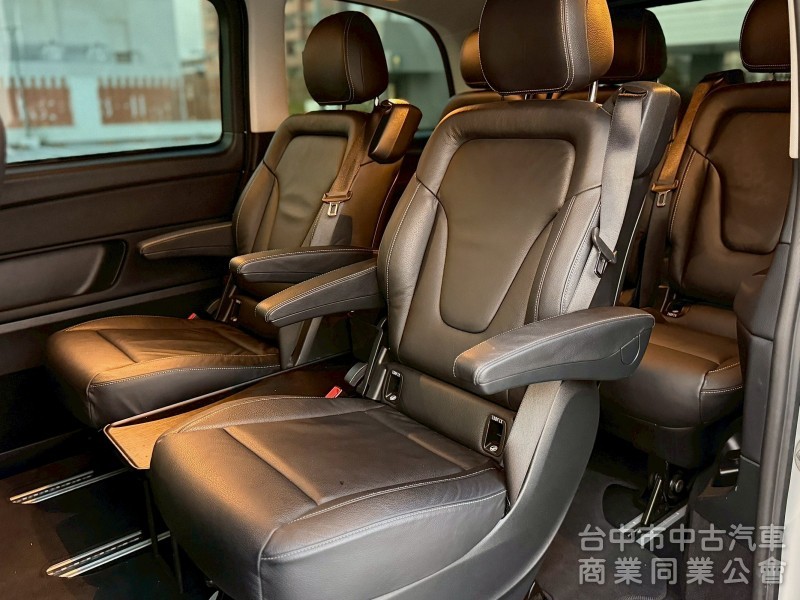 2021 V220d 里程6.3萬