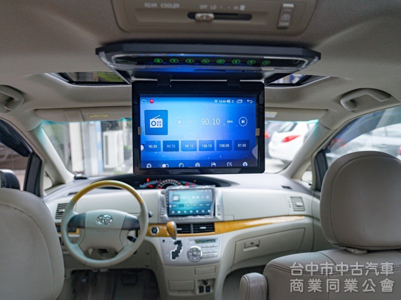 一手車里程保證 只跑8萬多公里 電動尾門雙電動滑門 全新安卓機(前後)螢幕