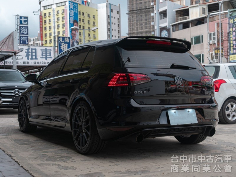 輕化鋁圈 全車原鈑件 HID氙氣頭燈 定速巡航 倒車圖像輔助 可全額貸