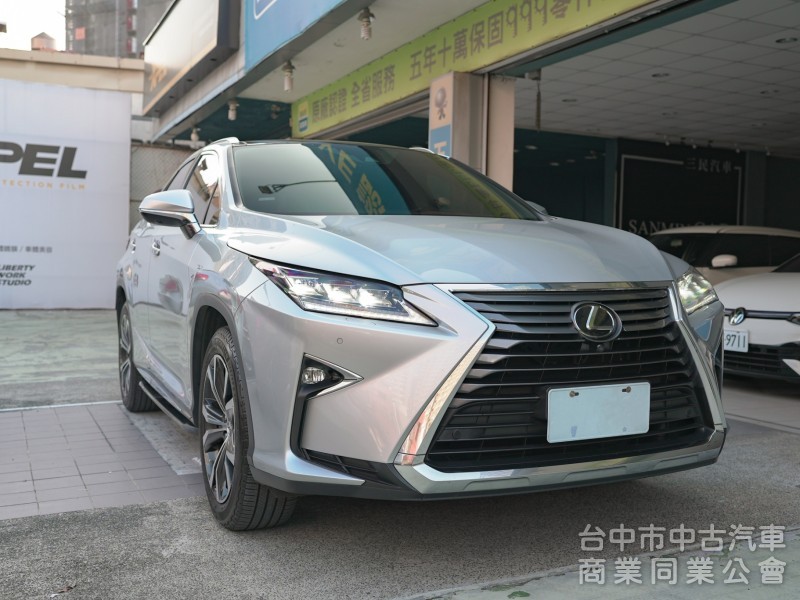 RX 200t  旗艦版 全景天窗 原廠鈑件 環景影像系統 ACC主動跟車系統 可全額貸款