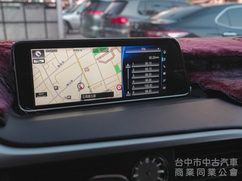 RX 200t  旗艦版 全景天窗 原廠鈑件 環景影像系統 ACC主動跟車系統 可全額貸款