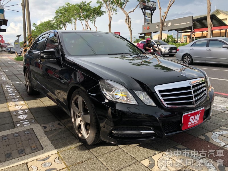 2012M-BENZ W212 E350 276新引擎 中華賓士總代理 實跑8萬公里無事故泡水..五大保證.極品