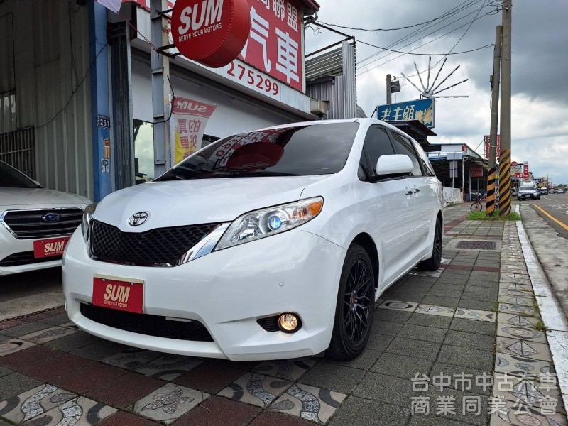 2016豐田SIENNA 七人座豪華休旅車 電動滑門 電動座椅 大螢幕 定速..挑戰全台最優惠價格