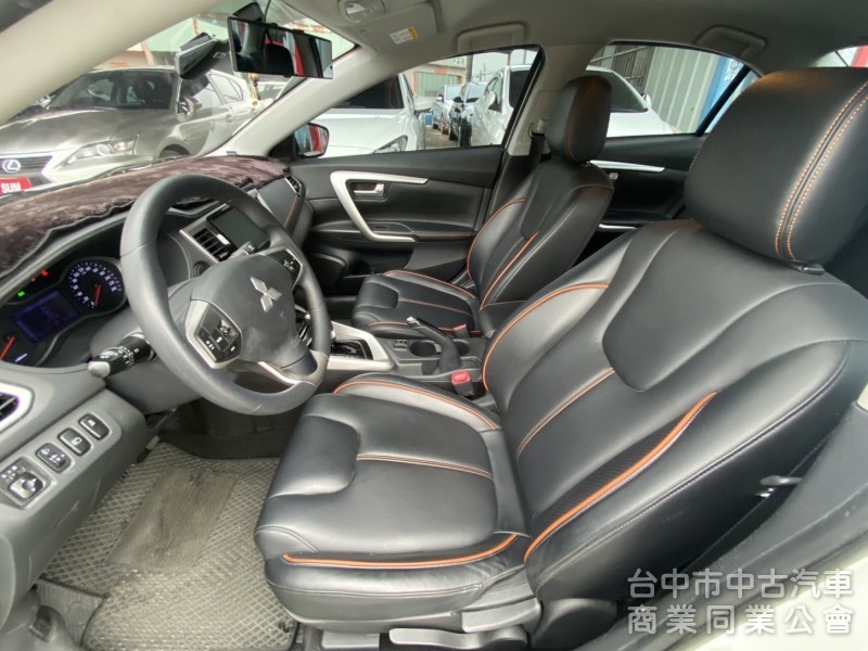 *Grand Lancer 1.8 豪華型 低里程 原鈑件 定速 恆溫 倒車顯影 衛星導航 座艙舒適 代步的實用好車