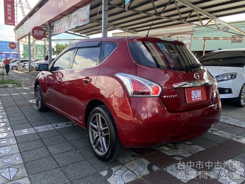 2014年 Nissan Tiida 5D Turbo 1.6 原鈑件 恆溫 I-key 導航 社會新鮮人優質的代步首選