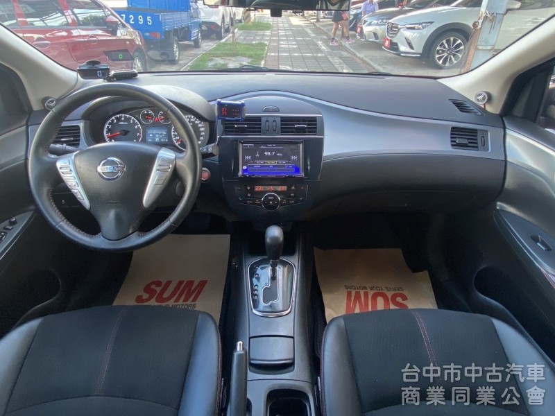 2014年 Nissan Tiida 5D Turbo 1.6 原鈑件 恆溫 I-key 導航 社會新鮮人優質的代步首選