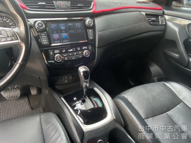 2018年 Nissan X-Trail 2.0 玩美影音版車頭全新改款 環景 I-Key 原廠影音 時尚帥氣運動休旅車