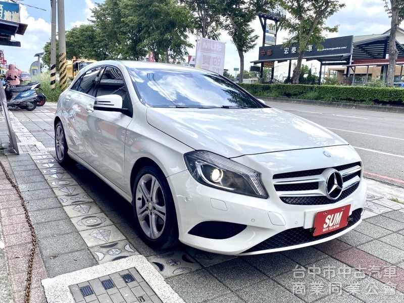 2015年式 M-Benz  A180 1.6  小鋼砲 一手女用車 渦輪引擎 電動座椅 恆溫 入手歐系五門小車最佳首選