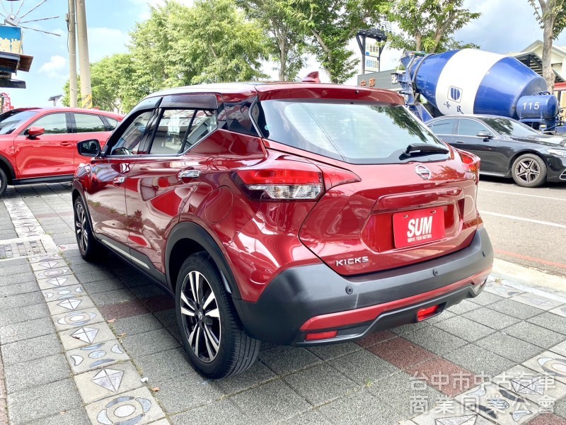 2019年 Nissan KICKS 1.5 豪華版 原鈑件認證車 僅跑2萬公里 I-Key  恆溫 熱門跨界小休旅首選