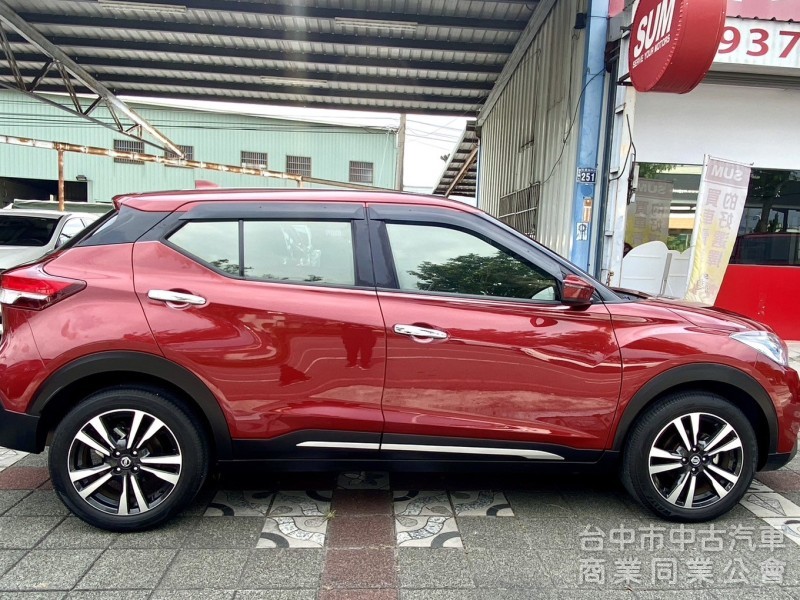 2019年 Nissan KICKS 1.5 豪華版 原鈑件認證車 僅跑2萬公里 I-Key  恆溫 熱門跨界小休旅首選