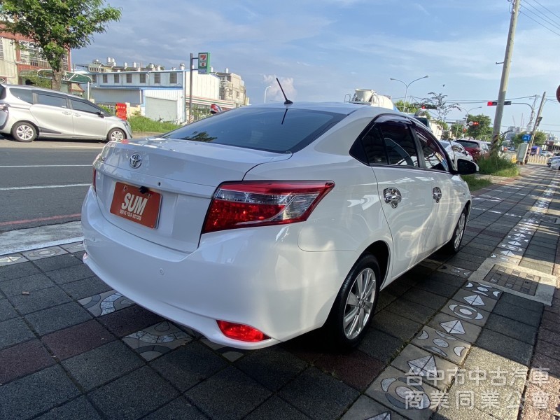 2015年 TOYOTA VIOS 1.5 省油省稅好維護 影音螢幕 倒車顯影 數位電視 都會代步小車首選