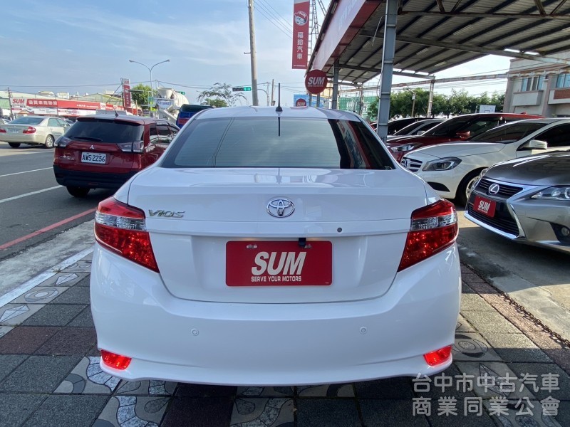 2015年 TOYOTA VIOS 1.5 省油省稅好維護 影音螢幕 倒車顯影 數位電視 都會代步小車首選