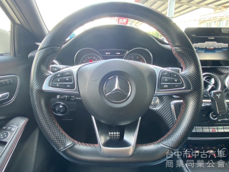 2017年 M-Benz A180 1.6 AMG LINE 總代理 原鈑件 僅跑5萬公里好開好操控 便宜入手賓士小鋼砲