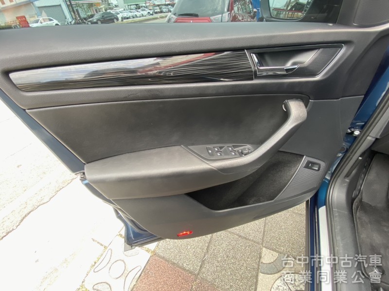 2019年式 SKODA KODIAQ 1.4 TSI 豪華菁英版 七人座 原鈑件 ACC 環景 高CP值SUV進口休旅