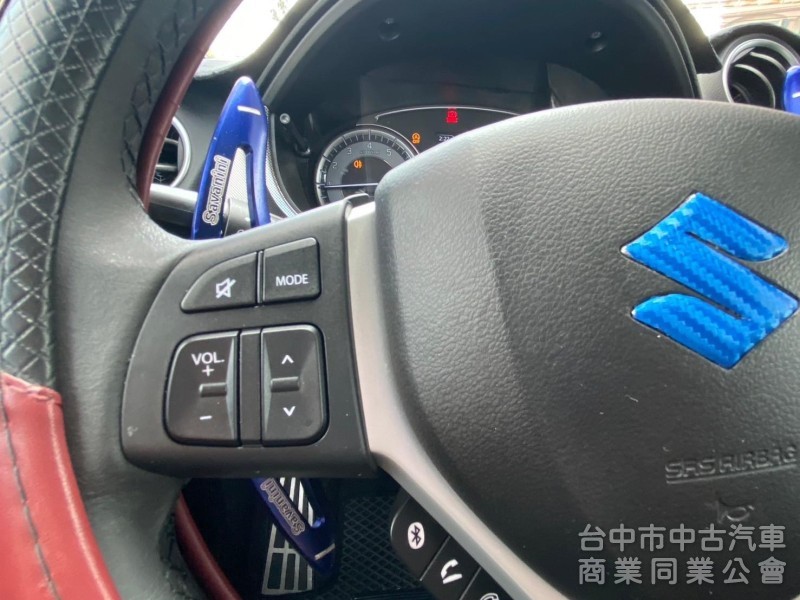 2020年式  SUZUKI  VITARA GLX版 1.6  僅跑2.9萬公里 原鈑件 恆溫 環景 鋼砲型跨界小休旅