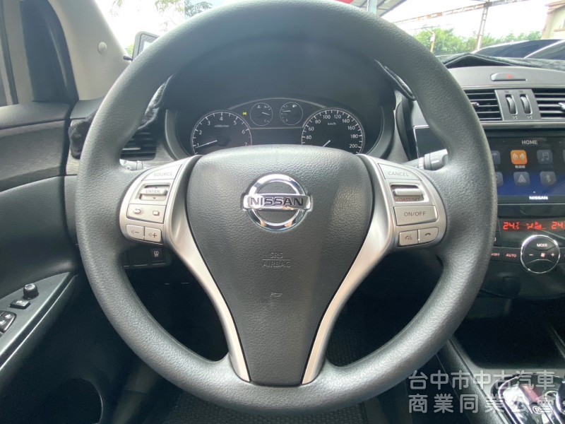 2022年 Nissan TIIDA 5D 1.6 J版 原鈑件 僅跑1.2萬公里 LED頭燈 環景影像 都會型時尚小車