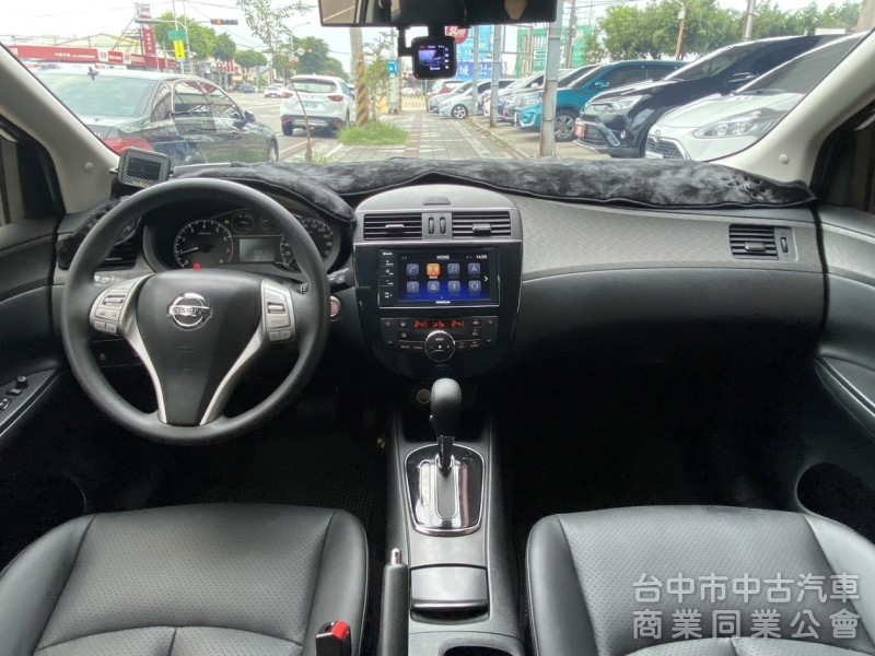 2022年 Nissan TIIDA 5D 1.6 J版 原鈑件 僅跑1.2萬公里 LED頭燈 環景影像 都會型時尚小車