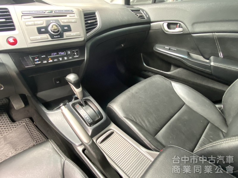 2012年 HONDA  Civic  K14  1.8  VTi 原鈑件 恆溫 定速 舒適好開 養護不費心 經典不敗款