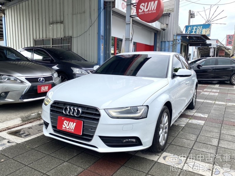 2015年式 AUDI  A4  25 TFSI  Urban 原鈑件 恆溫 電動座椅 HID頭燈 紳士的品味 稀有釋出