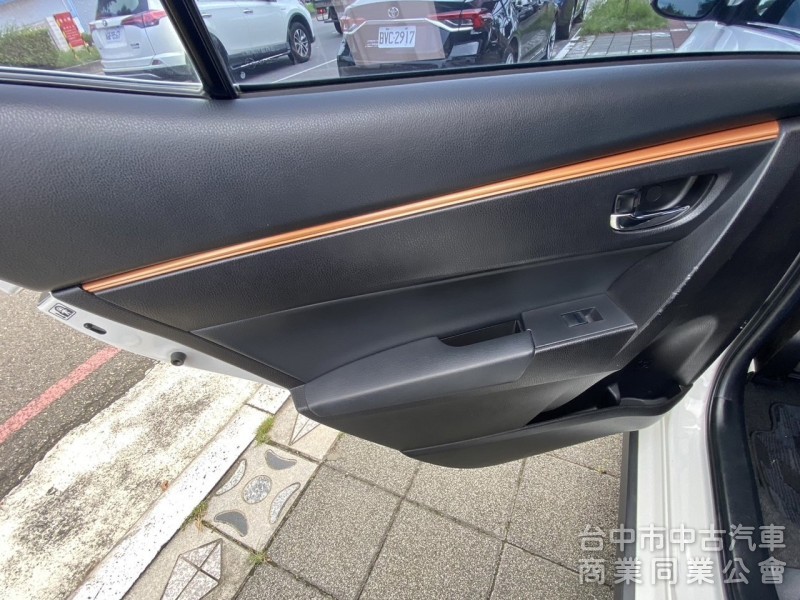 2016年 TOYOTA Altis X 1.8 經典版 Safety+ 恆溫  I-Key  定速 實用 帥氣 兼具 