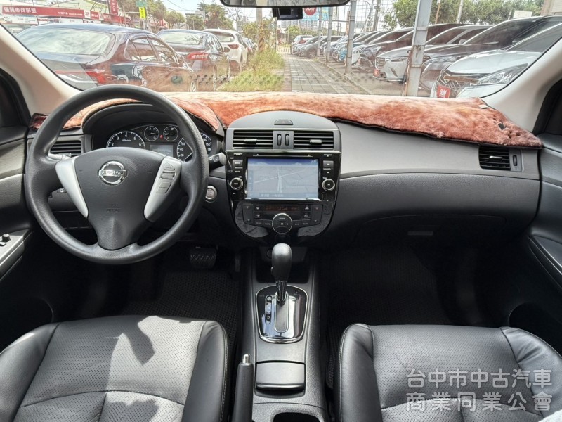 2015年 NISSAN TIIDA 5D 豪華影音版 僅跑4萬公里 恆溫 I-KEY  舒適好開高保值 代步小車首選