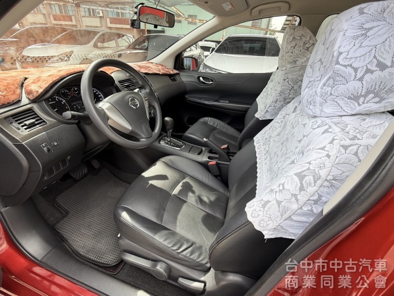 2015年 NISSAN TIIDA 5D 豪華影音版 僅跑4萬公里 恆溫 I-KEY  舒適好開高保值 代步小車首選