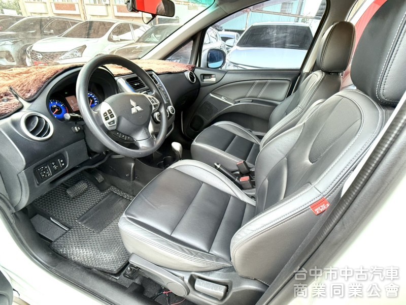 2015年 Mitsubishi Colt Plus 1.5 尊榮型 原鈑件 I-Key 恆溫空調 小型休旅時尚都會小車