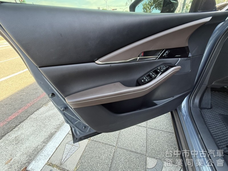 2023年 Mazda CX-30 Signature 型動旗艦版 僅跑5千公里 ACC  BOSE音響 新車原廠保固中