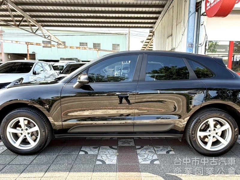 2015年式 保時捷 Macan S 2.0T 總代理 原鈑件 只跑11萬公里 奢豪霸氣 高貴不貴 免百萬輕鬆入主