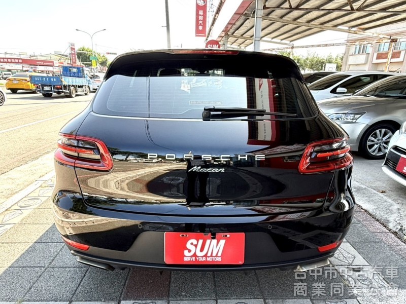 2015年式 保時捷 Macan S 2.0T 總代理 原鈑件 只跑11萬公里 奢豪霸氣 高貴不貴 免百萬輕鬆入主