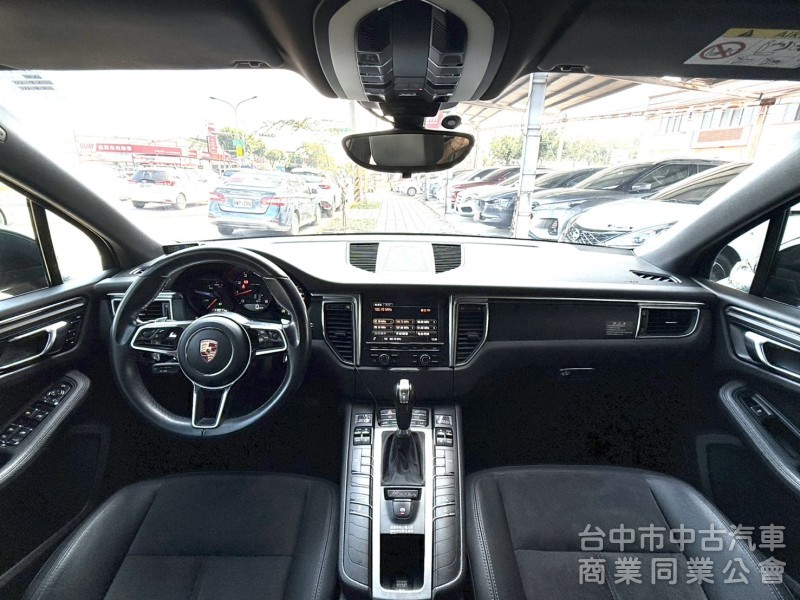 2015年式 保時捷 Macan S 2.0T 總代理 原鈑件 只跑11萬公里 奢豪霸氣 高貴不貴 免百萬輕鬆入主